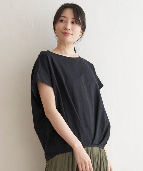 ikka(イッカ)の「鹿の子前身タックプルオーバー(Tシャツ/カットソー・レディース・ブルー/ベージュ/マスタード/モカ/ネイビー/グリーン・M/L/S)」の4枚目の写真