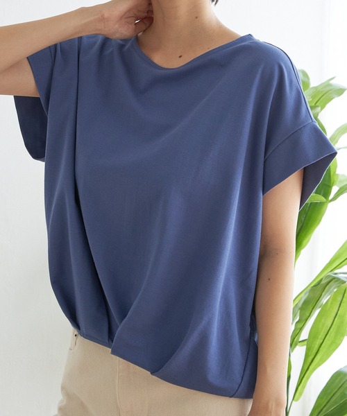 ikka(イッカ)の「鹿の子前身タックプルオーバー(Tシャツ/カットソー・レディース・ブルー/ベージュ/マスタード/モカ/ネイビー/グリーン・M/L/S)」の5枚目の写真