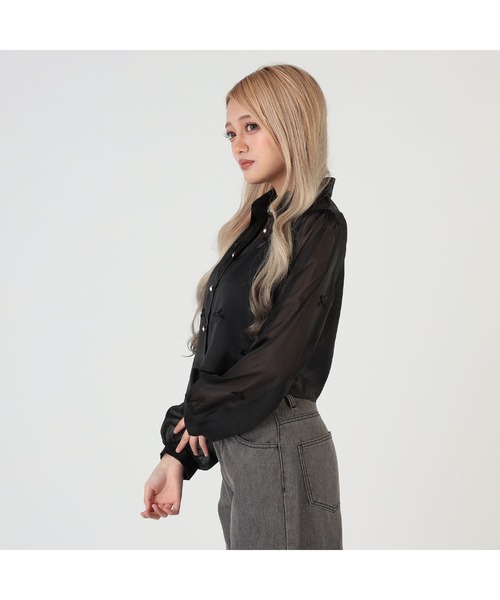 CECIL McBEE(セシルマクビー)の「シアーシャイニーリボン付きショートブラウス(シャツ/ブラウス・レディース・ブラック/グレー/ピンク/アイボリー・FREE)」の7枚目の写真