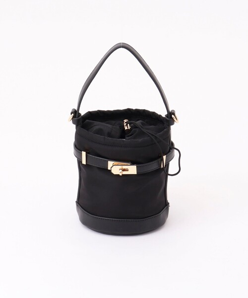 NOLLEY’S（ノーリーズ）の「ヒネリカナグナイロンバケツ2WAYバッグ（ショルダーバッグ・レディース・ブラック・FREE）」の5枚目の写真