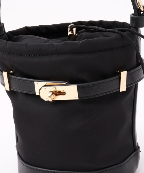 NOLLEY’S（ノーリーズ）の「ヒネリカナグナイロンバケツ2WAYバッグ（ショルダーバッグ・レディース・ブラック・FREE）」の9枚目の写真