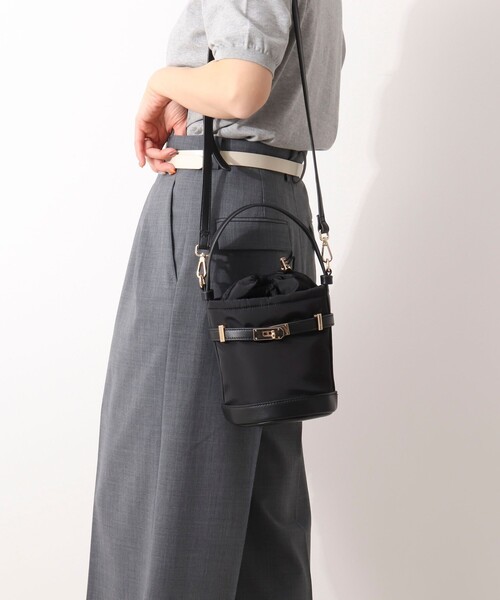 NOLLEY’S（ノーリーズ）の「ヒネリカナグナイロンバケツ2WAYバッグ（ショルダーバッグ・レディース・ブラック・FREE）」の20枚目の写真