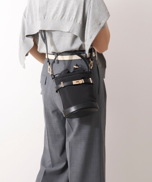 NOLLEY’S（ノーリーズ）の「ヒネリカナグナイロンバケツ2WAYバッグ（ショルダーバッグ・レディース・ブラック・FREE）」の21枚目の写真