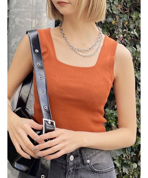 MURUA（ムルーア）の「スクエアミニマルタンク（ニット/セーター・レディース・ブルー/ブラック/オレンジ/グリーン/ホワイト・FREE）」の5枚目の写真