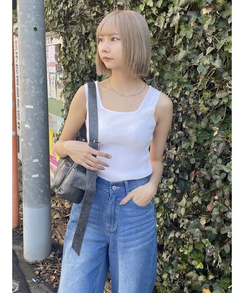 MURUA（ムルーア）の「スクエアミニマルタンク（ニット/セーター・レディース・ブルー/ブラック/オレンジ/グリーン/ホワイト・FREE）」の9枚目の写真