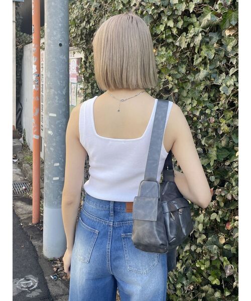 MURUA（ムルーア）の「スクエアミニマルタンク（ニット/セーター・レディース・ブルー/ブラック/オレンジ/グリーン/ホワイト・FREE）」の8枚目の写真