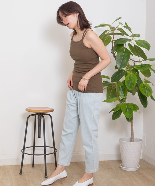 POU DOU DOU（プードゥドゥ）の「カップ付きダブルストラップキャミソール（キャミソール・レディース・ブラック/ライトブルー/アイボリー/ブラウン・3）」の13枚目の写真