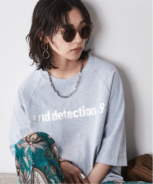 大きいサイズ＞5分袖ラグランスリーブ箔ロゴプリントTシャツ シック