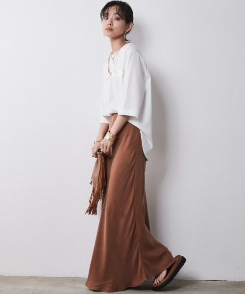 CHIC STYLE(シックスタイル)の「<大きいサイズ>5分袖ラグランスリーブ箔ロゴプリントTシャツ シックスタイル(Tシャツ/カットソー・レディース・オフホワイト/杢グレー・L/5L/4L/3L/LL)」の22枚目の写真