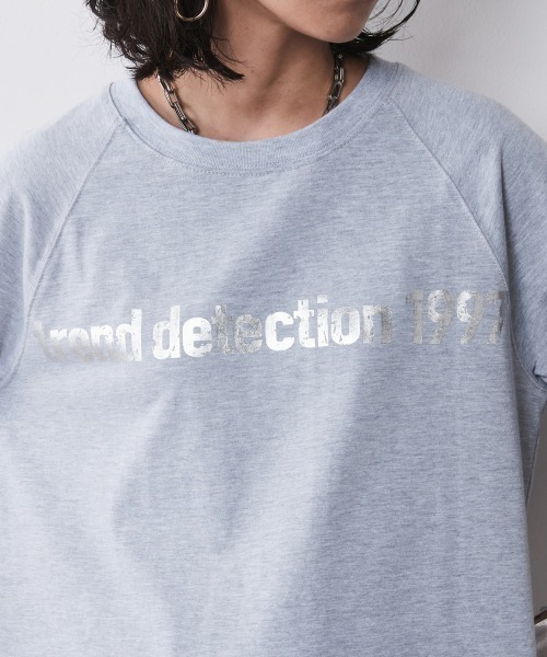 CHIC STYLE(シックスタイル)の「<大きいサイズ>5分袖ラグランスリーブ箔ロゴプリントTシャツ シックスタイル(Tシャツ/カットソー・レディース・オフホワイト/杢グレー・L/5L/4L/3L/LL)」の14枚目の写真