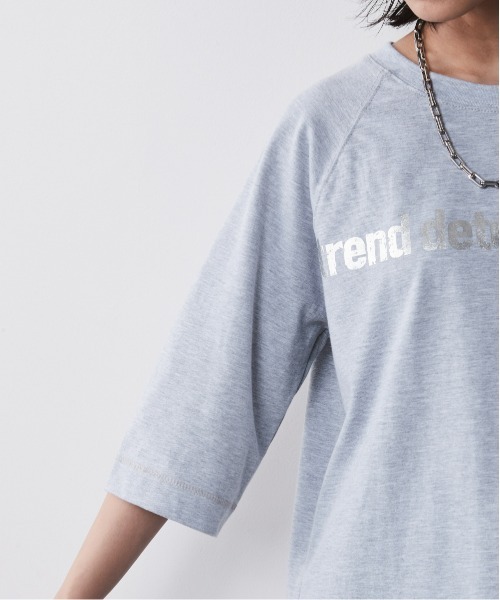 CHIC STYLE(シックスタイル)の「<大きいサイズ>5分袖ラグランスリーブ箔ロゴプリントTシャツ シックスタイル(Tシャツ/カットソー・レディース・オフホワイト/杢グレー・L/5L/4L/3L/LL)」の15枚目の写真