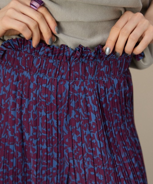 FLOWERプリントプリーツワイドパンツ（その他パンツ）｜manana