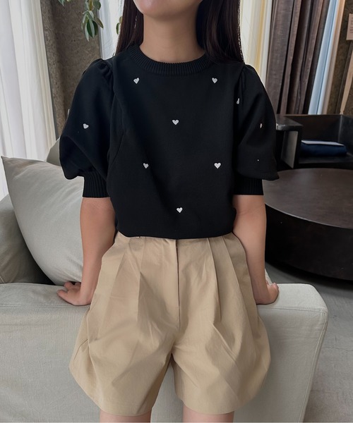 I_am（アイアム）の「heartful puff sleeve summer knit / ハートフルパフスリーブサマーニット（Tシャツ/カットソー・レディース・ブラック/アイボリー・FREE）」の6枚目の写真
