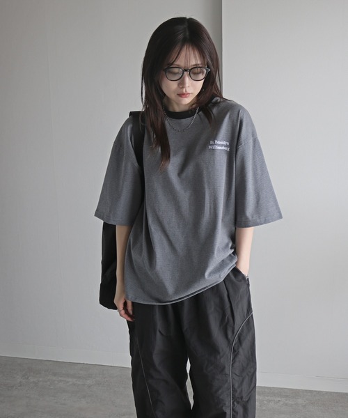 COURO(コウロ)の「ワンポイント刺繍ボーダーTシャツ(Tシャツ/カットソー・レディース・ライトグレー/オレンジ/ブルー/ブラック・M/L/XL)」の6枚目の写真