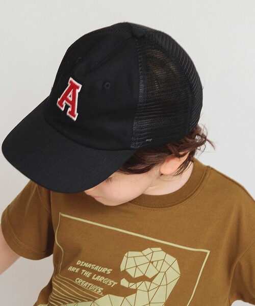 BRANSHES(ブランシェス)の「ワッペンメッシュキャップ(キャップ・キッズ・ブラック/ベージュ・L/S/M)」の1枚目の写真