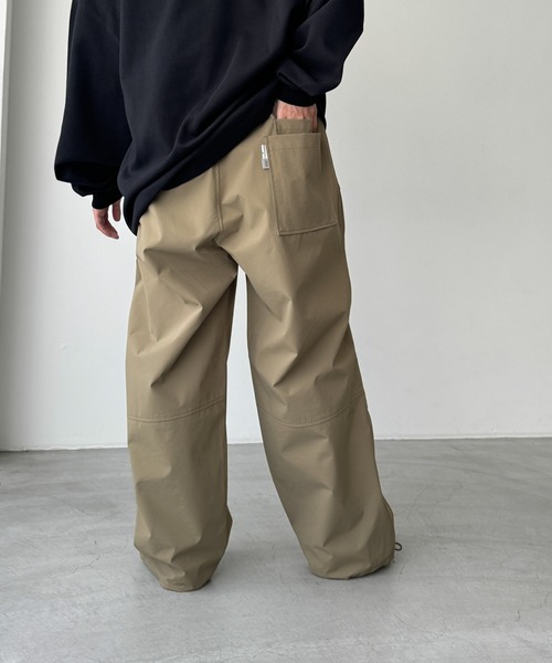 CANAL JEAN（キャナルジーン）の「SUPERTHANKS　ネオスラックス（スラックス・レディース・グレイッシュベージュ/ブラック・SMALL）」の6枚目の写真