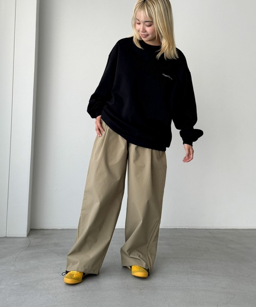 CANAL JEAN（キャナルジーン）の「SUPERTHANKS　ネオスラックス（スラックス・レディース・グレイッシュベージュ/ブラック・SMALL）」の9枚目の写真