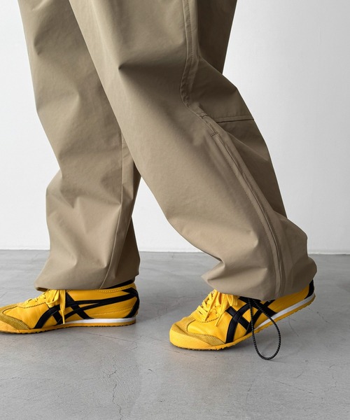 CANAL JEAN（キャナルジーン）の「SUPERTHANKS　ネオスラックス（スラックス・レディース・グレイッシュベージュ/ブラック・SMALL）」の19枚目の写真