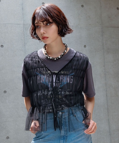 PAGEBOY(ページボーイ)の「チュールギャザーベスト(ベスト・レディース・オフホワイト/ブラック/モカ・FREE)」の16枚目の写真