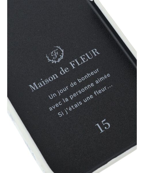 Maison de FLEUR（メゾンドフルール）の「トワルドジュイ柄プリントアイフォン15ケース（スマホケース/カバー・レディース・ピンクベージュ/ブラック/ブルー系その他7・FREE）」の4枚目の写真
