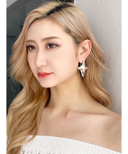 GYDA（ジェイダ）の「JEYSUSダイヤピアス（ピアス（両耳用）・レディース・シルバー/ゴールド・FREE）」の3枚目の写真