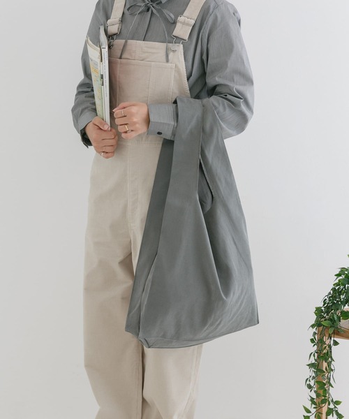 URBAN RESEARCH DOORS(アーバンリサーチドアーズ)の「DOORS LIVING PRODUCTS ショッパーバッグ(エコバッグ/サブバッグ・レディース・ブラウン/チャコールグレー・-)」の16枚目の写真