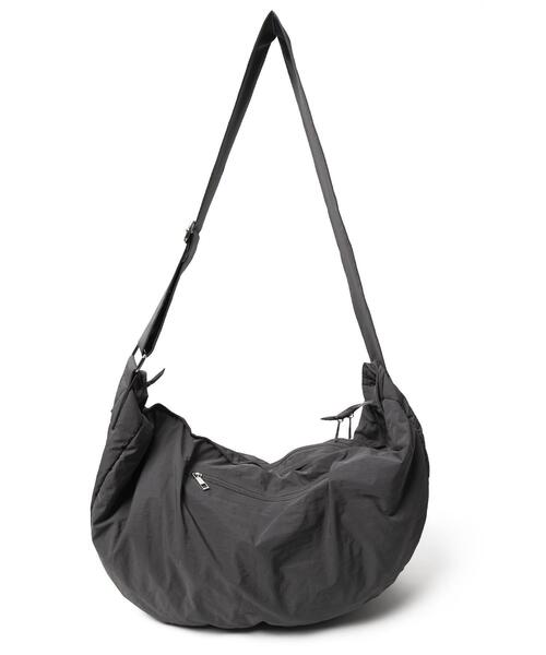 WEGO（ウィゴー）の「WEGO/中綿BIGショルダー（ショルダーバッグ・レディース・グレー/ブラック・FREE）」の14枚目の写真