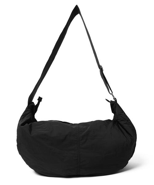 WEGO（ウィゴー）の「WEGO/中綿BIGショルダー（ショルダーバッグ・レディース・グレー/ブラック・FREE）」の6枚目の写真