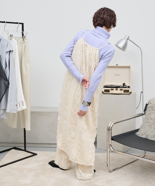 DFFUR.（ディフル）の「ストレッチフリルイージーパンツ（スラックス