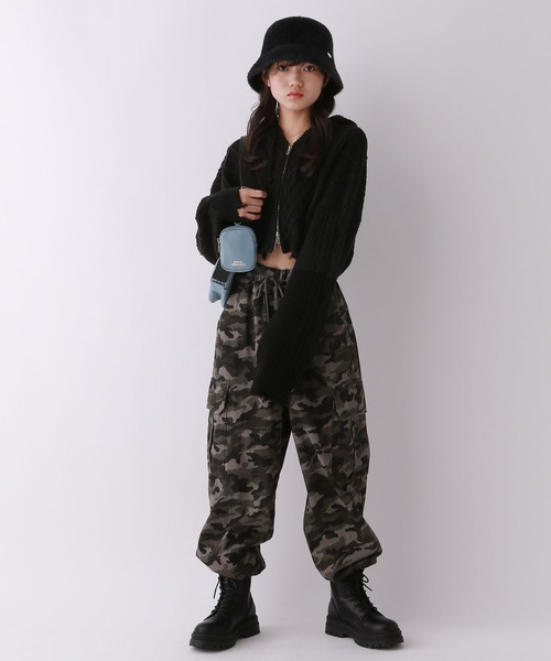 repipi armario（レピピ アルマリオ）の「ダメージニットショートパーカー（パーカー・キッズ・グレー/アイボリー/ブラック・SMALL/MEDIUM/LARGE）」の4枚目の写真