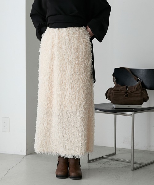 forksy.(フォルクシー)の「【forksy.】ボリュームフリンジ ナローロングスカート(スカート・レディース・グレー/アイボリー/ネイビー・FREE)」の6枚目の写真