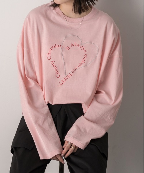 ad thie(アドティエ)の「ハート刺繍・プリント ロングTシャツ(Tシャツ/カットソー・レディース・ピンク/ベージュ/オフホワイト/ブラック・FREE)」の4枚目の写真