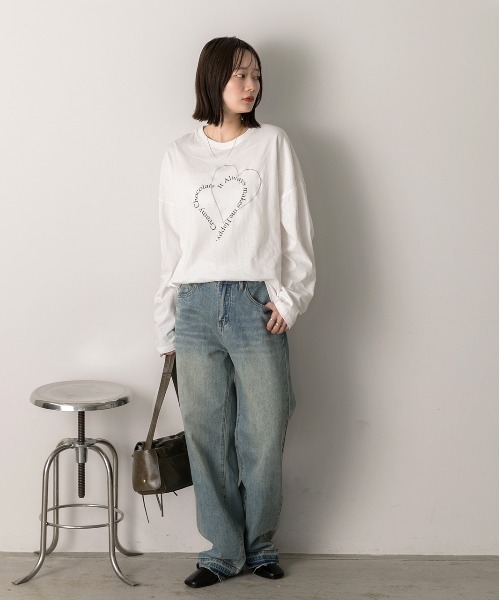 ad thie(アドティエ)の「ハート刺繍・プリント ロングTシャツ(Tシャツ/カットソー・レディース・ピンク/ベージュ/オフホワイト/ブラック・FREE)」の5枚目の写真