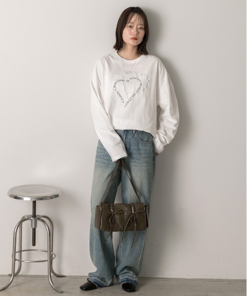 ad thie(アドティエ)の「ハート刺繍・プリント ロングTシャツ(Tシャツ/カットソー・レディース・ピンク/ベージュ/オフホワイト/ブラック・FREE)」の6枚目の写真