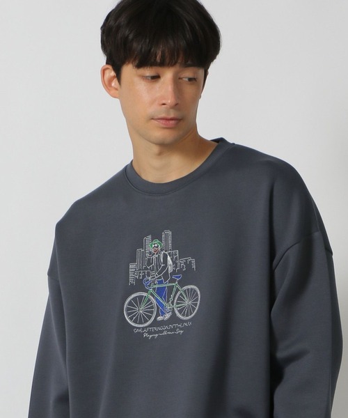 LAKOLE(ラコレ)の「ヒゲダンボールシティプルオーバー / 146599(スウェット・メンズ・ホワイト/チャコール/パープル・X-LARGE/MEDIUM/LARGE)」の1枚目の写真