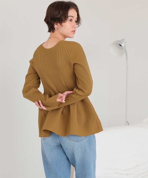 titivate（ティティベイト）の「前後2wayペプラムニットトップス（ニット/セーター・レディース・ブルー/アイボリー/ネイビー/イエロー/ブラック/キャメル/チャコール/レッド/ダークブラウン/ピンク・S/M/L/XL）」の20枚目の写真