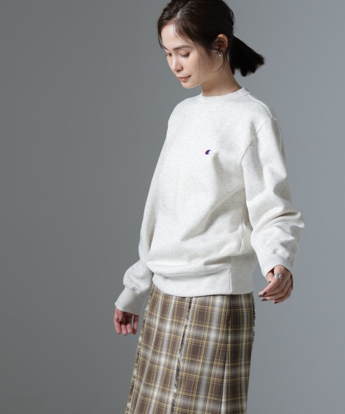 Champion(チャンピオン)の「Champion/CREW NECK SWEATSHIRT(スウェット・レディース・ブラック/ダークグレー/オートミール・M)」の11枚目の写真