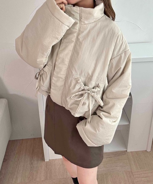 apres jour clair（アプレジュールクレア）の「【apres jour clair】中綿リボンポケットデザインジャケット【ZOZOTOWN限定アイテム】（ブルゾン・レディース・ダークブラウン/チャコールグレー/アイボリー・X-LARGE/フリー）」の6枚目の写真