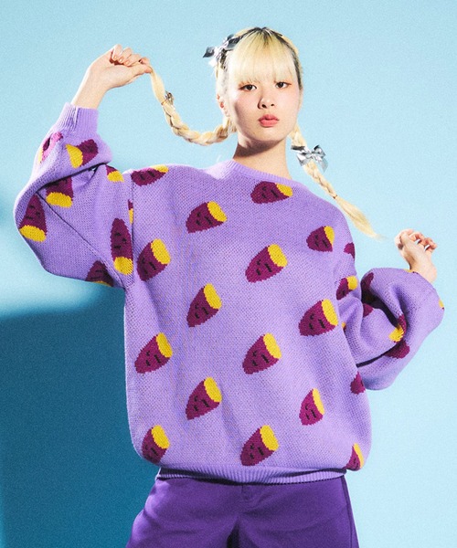 PUNYUS（プニュズ）の「フード総柄ニット(おにぎり・パン・レモン・アボカド・ニンジン・イチゴ・イモ・目玉焼き）（ニット/セーター・レディース・ブラック/サックスブルー/ブラウン/グリーン/ピンク/パープル/ベージュ/ネイビー・1/2/3/4）」の16枚目の写真