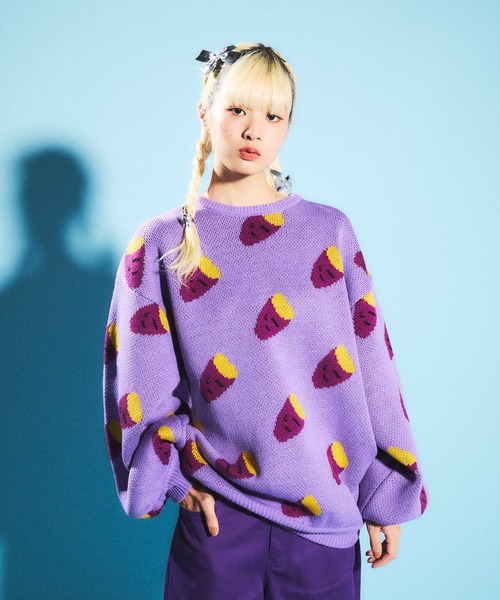 PUNYUS（プニュズ）の「フード総柄ニット(おにぎり・パン・レモン・アボカド・ニンジン・イチゴ・イモ・目玉焼き）（ニット/セーター・レディース・ブラック/サックスブルー/ブラウン/グリーン/ピンク/パープル/ベージュ/ネイビー・1/2/3/4）」の18枚目の写真