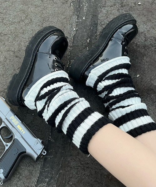 セール】『SBLTR』ユニセックス ボーダールーズシルエットレッグ