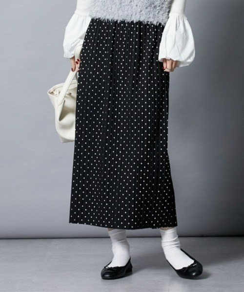 nissen（ニッセン）の「裏起毛素材総柄ナロースカート（スカート・レディース・アイボリー/ブラック/ブラック系その他・M/L）」の3枚目の写真