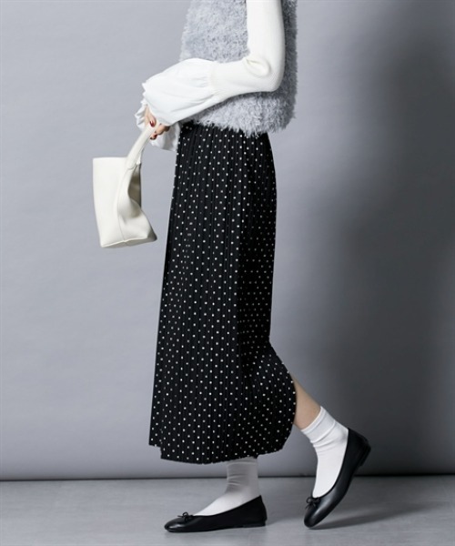 nissen（ニッセン）の「裏起毛素材総柄ナロースカート（スカート・レディース・アイボリー/ブラック/ブラック系その他・M/L）」の4枚目の写真