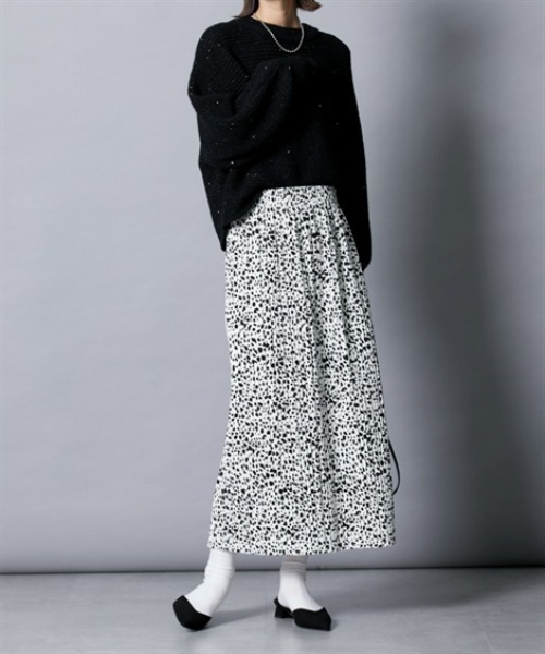 nissen（ニッセン）の「裏起毛素材総柄ナロースカート（スカート・レディース・アイボリー/ブラック/ブラック系その他・M/L）」の17枚目の写真