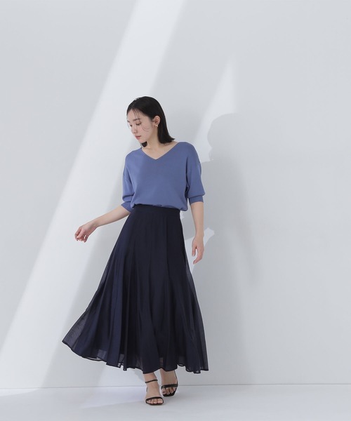 NATURAL BEAUTY BASIC(ナチュラルビューティーベーシック)の「◇【Oggi掲載】シャイニーシアーボイルスカート(スカート・レディース・ブルー/チャコールグレー/ベージュ/ダークグリーン/ダークブラウン/ネイビー・MEDIUM/SMALL/P/S)」の5枚目の写真