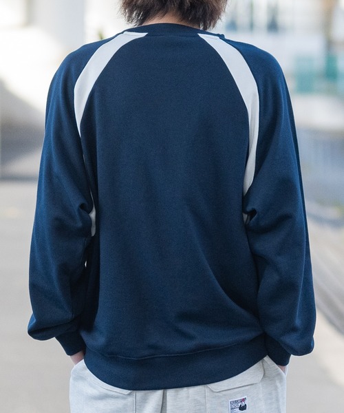 Red Cap Girl（レッドキャプガール）の「【a-r】〔Red Cap Girl/レッドキャップガール〕フロント刺繍 ラグランスリーブ クルーネック ゲームスウェット（スウェット・レディース・ブラック/ホワイト/ネイビー・LARGE/MEDIUM）」の4枚目の写真