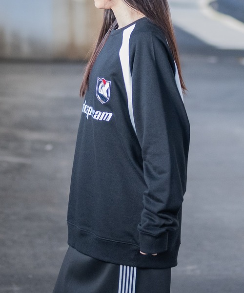 Red Cap Girl（レッドキャプガール）の「【a-r】〔Red Cap Girl/レッドキャップガール〕フロント刺繍 ラグランスリーブ クルーネック ゲームスウェット（スウェット・レディース・ブラック/ホワイト/ネイビー・LARGE/MEDIUM）」の18枚目の写真