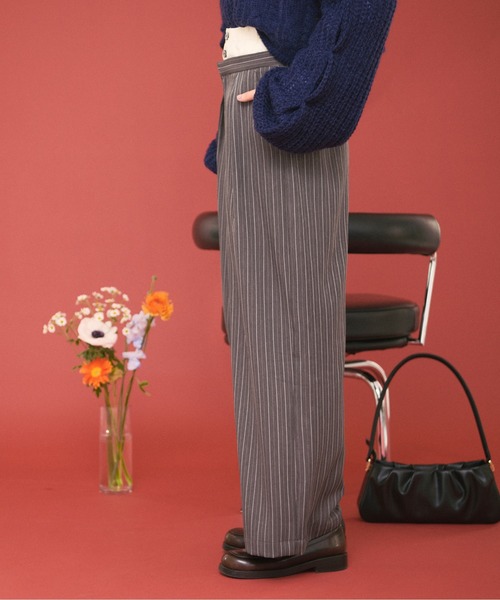 loin nuit(ロワンニュイ)の「double west button pants/ダブルウエストボタンパンツ(スラックス・レディース・ネイビー/グレー・FREE)」の16枚目の写真