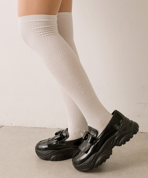 OLIVE des OLIVE（オリーブデオリーブ）の「【S/M/Lサイズ展開 SNSで話題の！】スニーカーソールローファー（その他シューズ・レディース・ダークブラウン/ブラック系その他/ブラック・SMALL/MEDIUM/LARGE）」の8枚目の写真