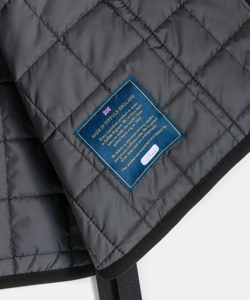 LAVENHAM（ラベンハム）の「DB Thornham Gilet Womens / ディービー ソーンハム ジレ ウィメンズ（ベスト・レディース・シルバー/ブラック・12/10/8/6/14）」の17枚目の写真